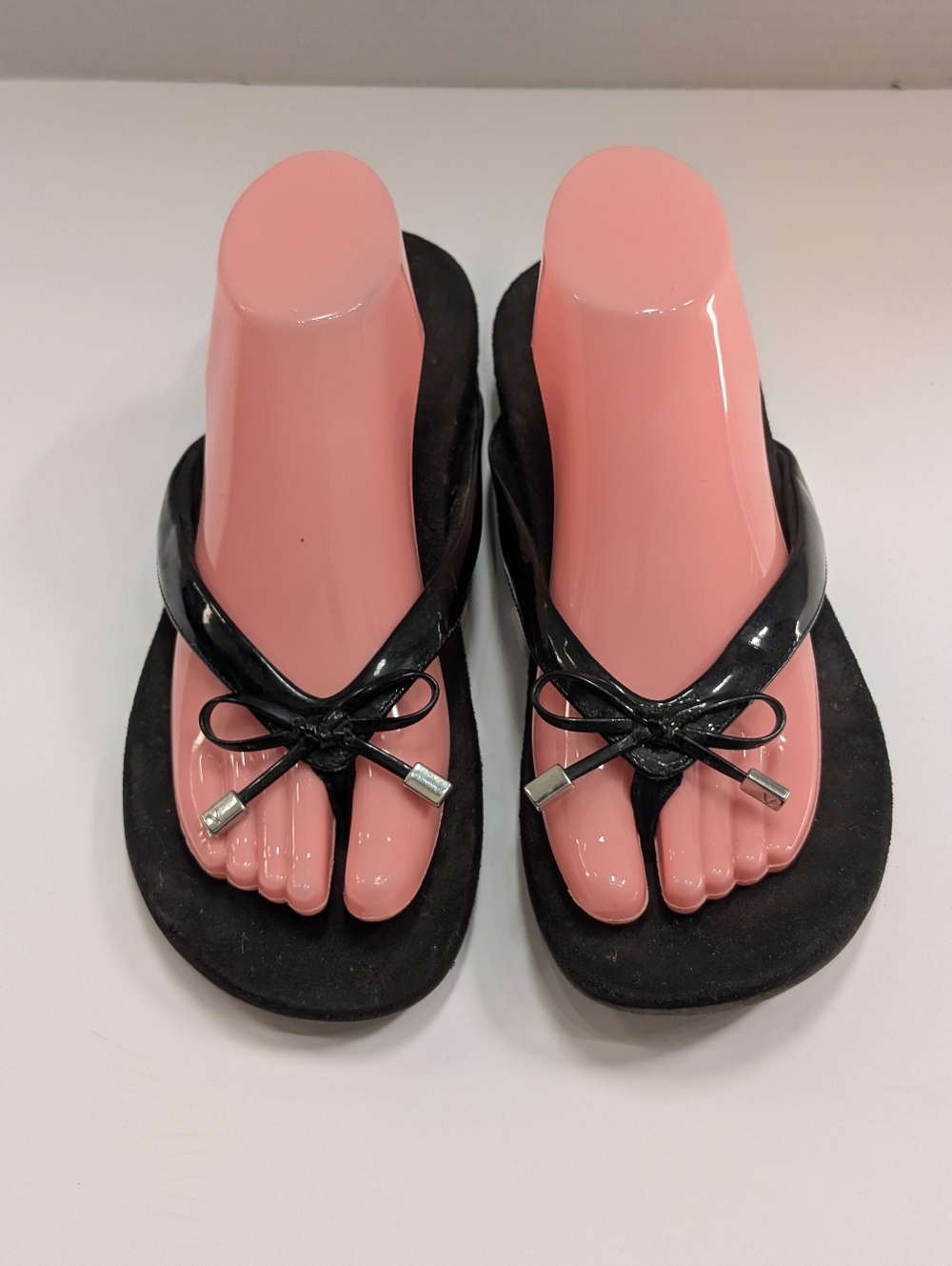 Vionic Women's 9 Bella Black Bow Flip Flops Sandals Arch Support